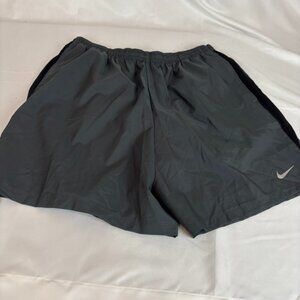 NIKE Men's Dark Gray XL Dri Fit Running Shorts